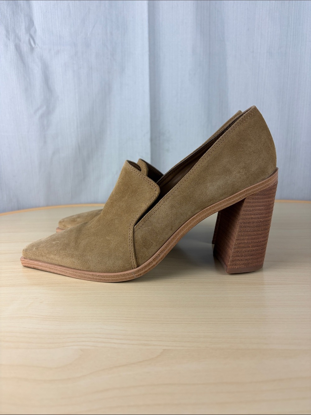 Vince Camuto Wevenly Suede Stacked Heel Loafer Pumps Tan Size 9.5